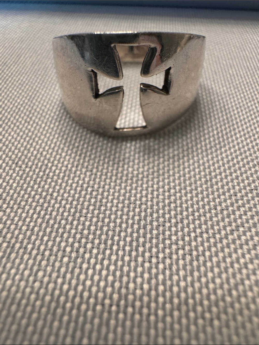 Sterling Silver Men’s Cross Signet Ring - Silver - Picture 4 of 4
